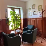 Varkert Panzio 4* Мишкольц
