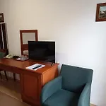 Varkert Panzio 4* Мишкольц