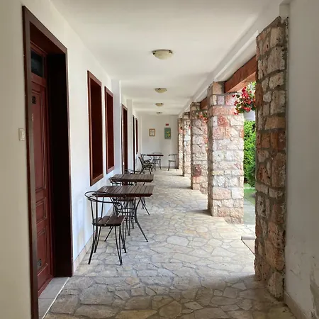 Varkert Panzio מישקולץ