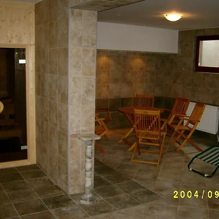 Varkert Panzio بيت ضيافة 2*
