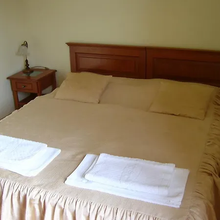 Varkert Panzio ميسكولك