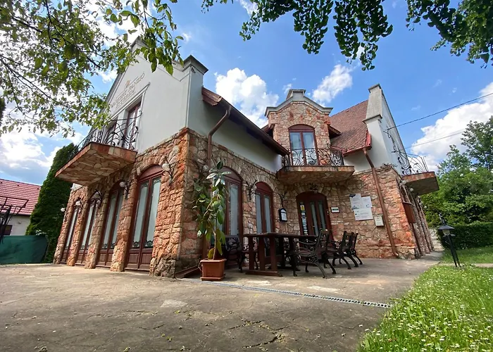 Varkert Panzio Мишкольц